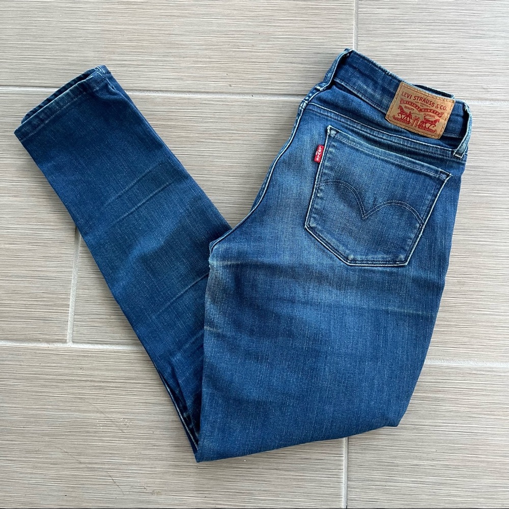 Levi’s Size 27 (Size 4)